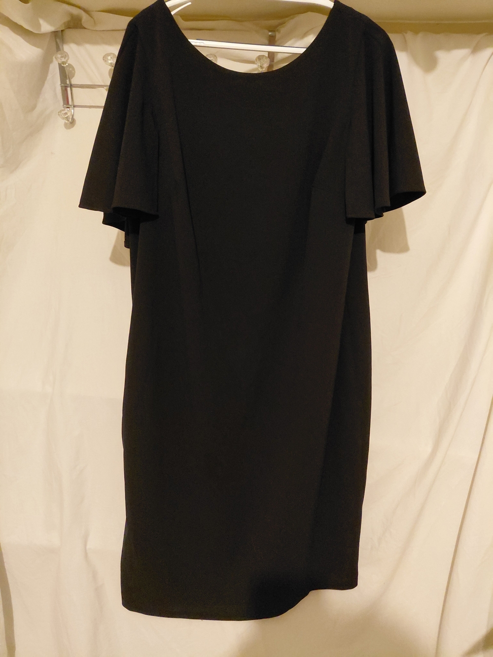 Calvin Klein Black Flutter-Sleeve Shift Dress